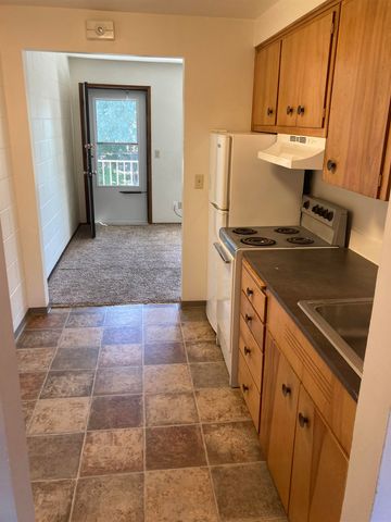 2626 N Hemlock St, Spokane, WA 99205