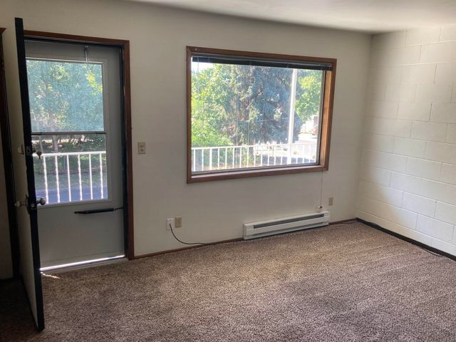 2626 N Hemlock St, Spokane, WA 99205