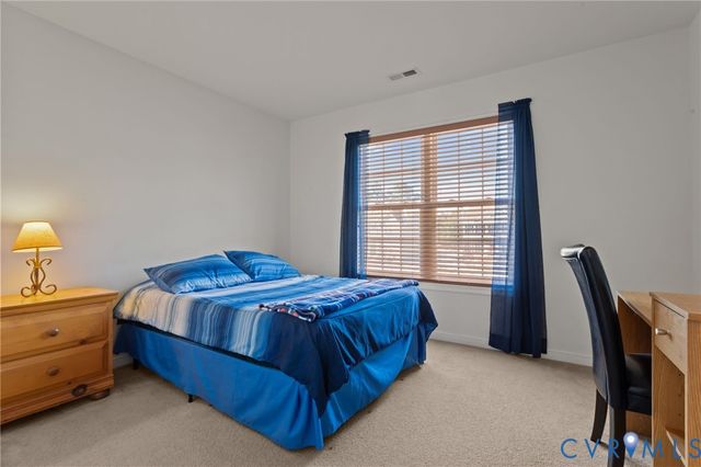 11007 Wooferton Ct, Midlothian, VA 23112