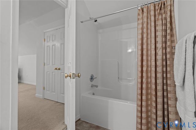 11007 Wooferton Ct, Midlothian, VA 23112