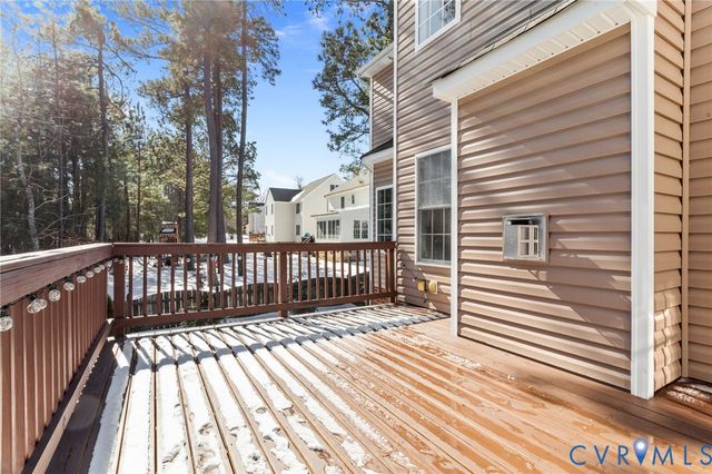 11007 Wooferton Ct, Midlothian, VA 23112