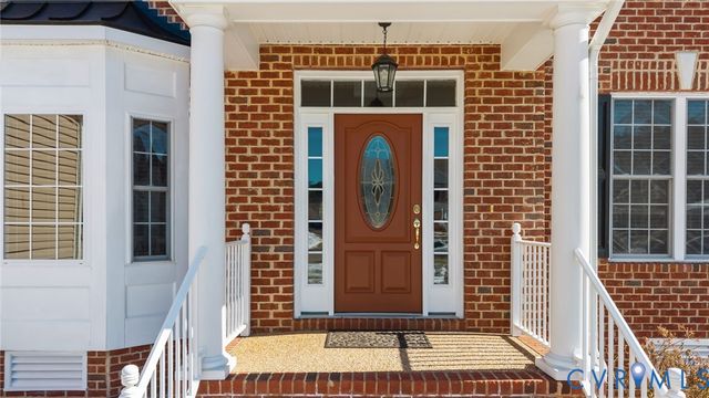 11007 Wooferton Ct, Midlothian, VA 23112