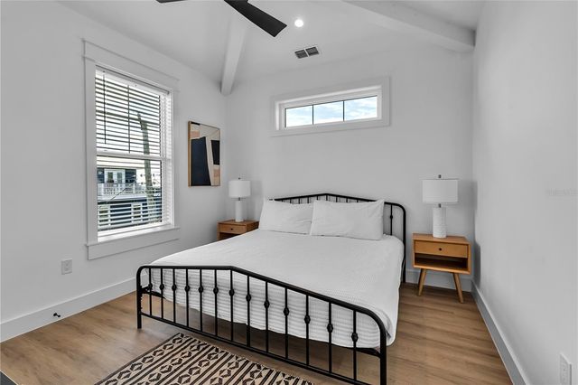 2215 AVENUE C, Bradenton Beach, FL 34217