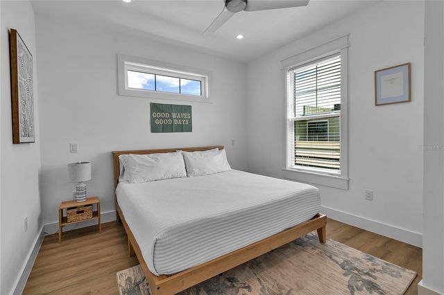 2215 AVENUE C, Bradenton Beach, FL 34217