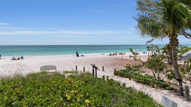 2215 AVENUE C, Bradenton Beach, FL 34217