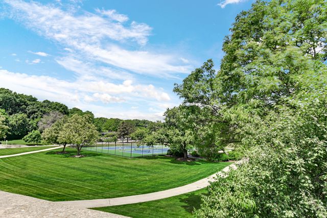 5503 Lakeside Drive 1C, Lisle, IL 60532