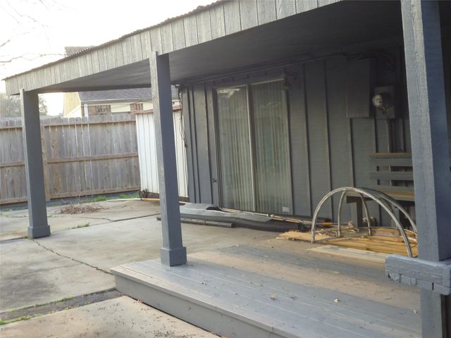 11003 Colebrook Drive, Houston, TX 77072