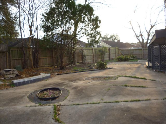 11003 Colebrook Drive, Houston, TX 77072