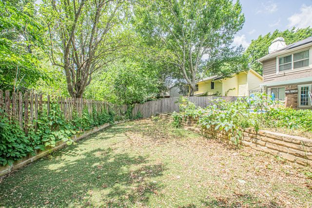 2110 Cold Springs Drive, Arlington, TX 76017