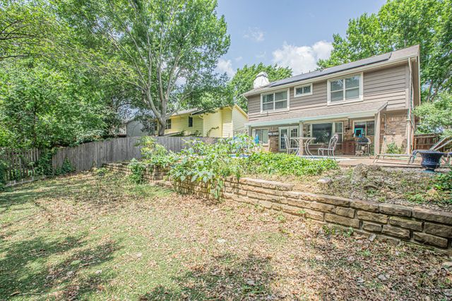 2110 Cold Springs Drive, Arlington, TX 76017
