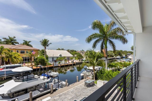 2420 NE 48th Street, Lighthouse Point, FL 33064