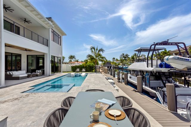 2420 NE 48th Street, Lighthouse Point, FL 33064