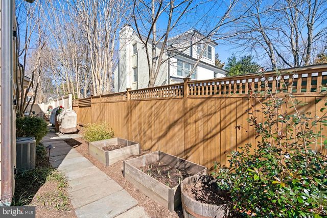 5310 ELLIOTT RD, Bethesda, MD 20816