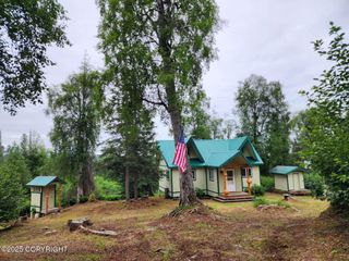 L2 S Back Country Drive, Talkeetna, AK 99676