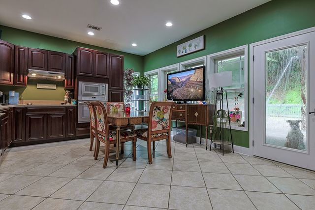 111 Summit View Drive, Ellijay, GA 30540