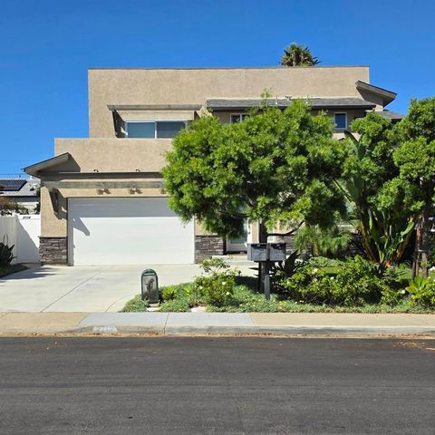 2114 Felspar, San Diego, CA 92109