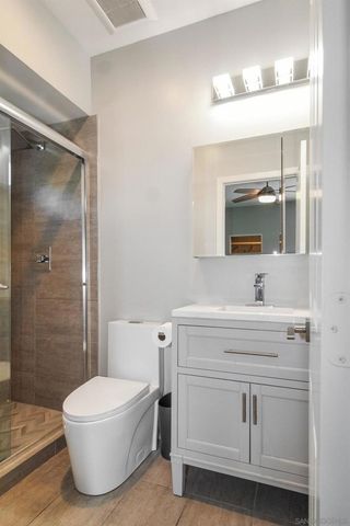 2114 Felspar, San Diego, CA 92109