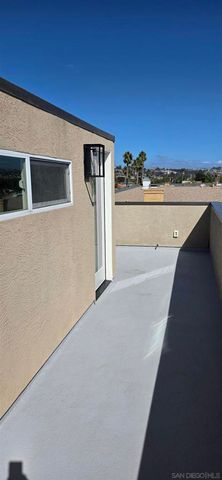 2114 Felspar, San Diego, CA 92109