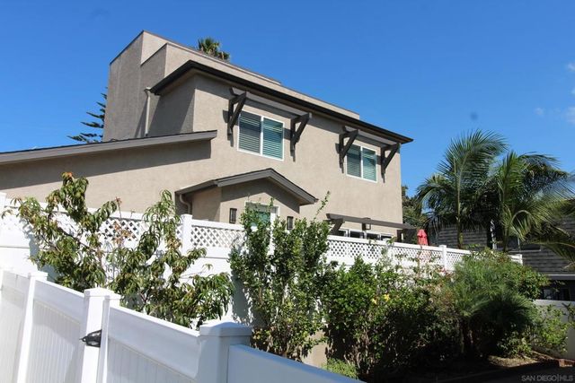 2114 Felspar, San Diego, CA 92109