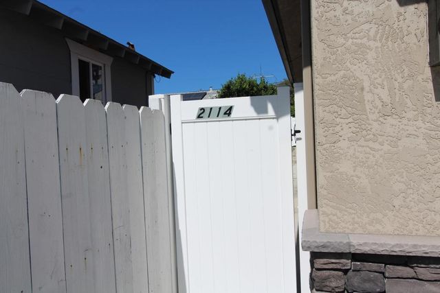2114 Felspar, San Diego, CA 92109