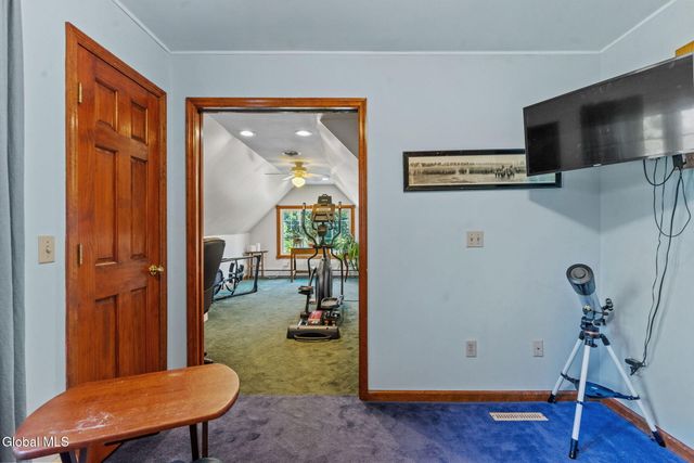 6 Wayto Lane, Clifton Park, NY 12019