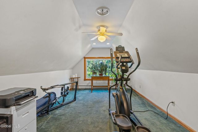 6 Wayto Lane, Clifton Park, NY 12019