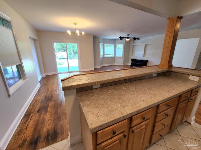 206 Berry Rd, Pensacola, FL 32507