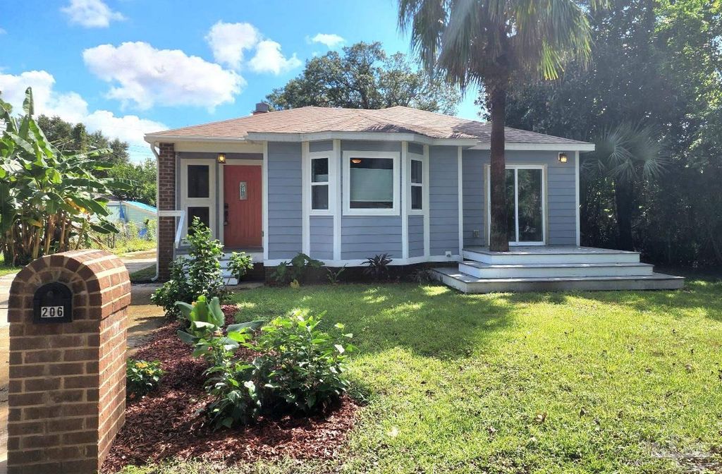 206 Berry Rd, Pensacola, FL 32507