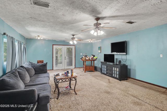 4508 Hickory Street, Pascagoula, MS 39567