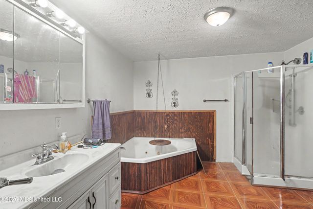 4508 Hickory Street, Pascagoula, MS 39567
