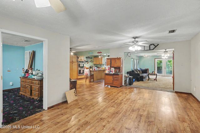4508 Hickory Street, Pascagoula, MS 39567