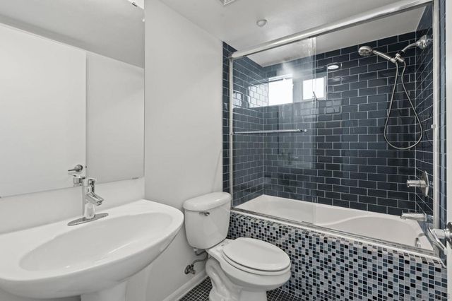 1704 National, San Diego, CA 92113