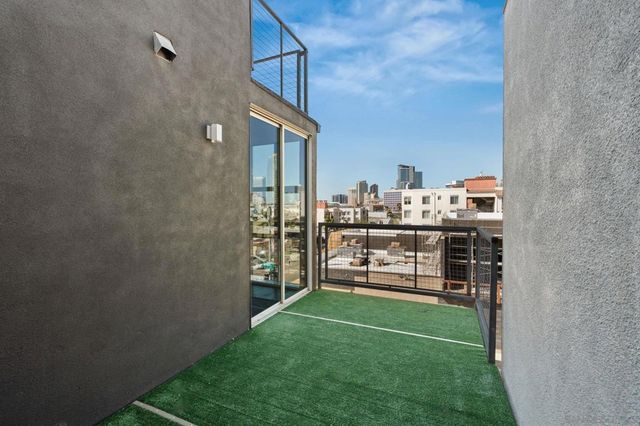 1704 National, San Diego, CA 92113