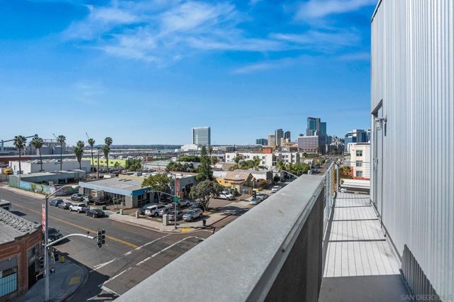 1704 National, San Diego, CA 92113