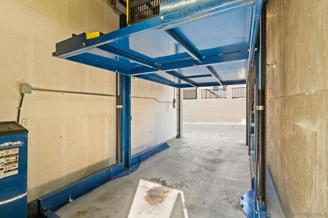 1704 National, San Diego, CA 92113