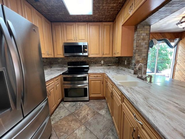 6206 S RICHARD AVENUE, Tampa, FL 33616