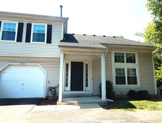 270 Butternut Lane, Streamwood, IL 60107