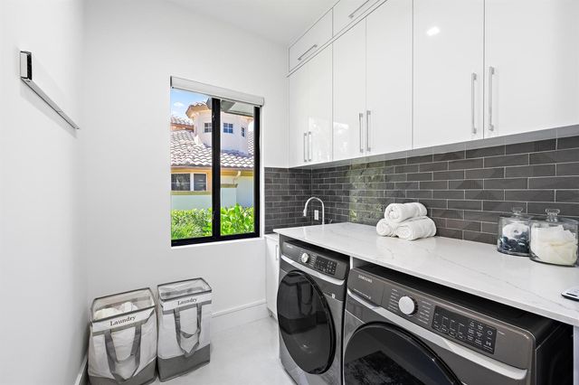 6087 Wildcat Run, West Palm Beach, FL 33412