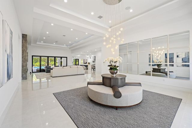 6087 Wildcat Run, West Palm Beach, FL 33412