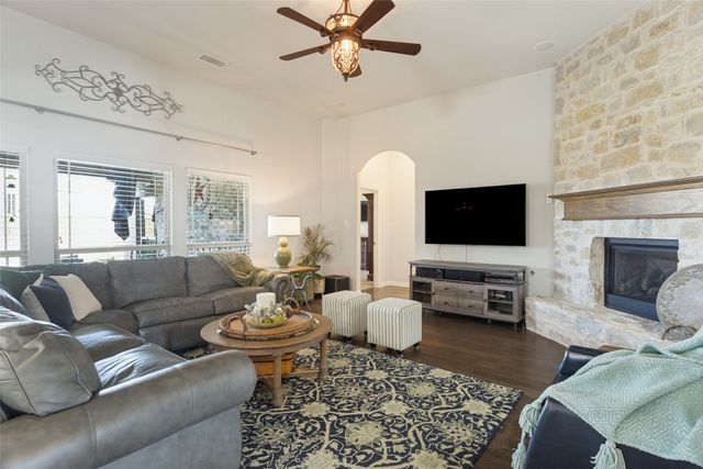 141 Kingsbury Lane, Prosper, TX 75078