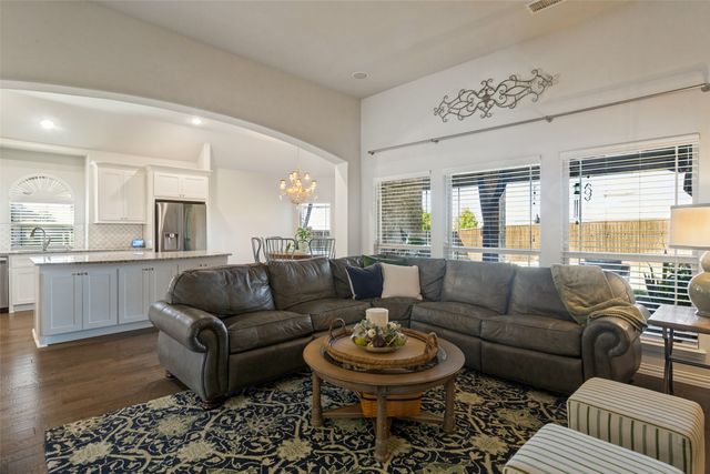 141 Kingsbury Lane, Prosper, TX 75078