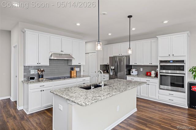 43235 Heron Drive, Novi, MI 48375