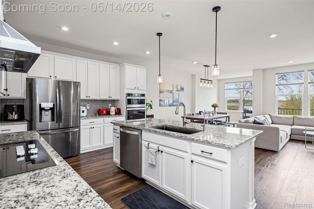 43235 Heron Drive, Novi, MI 48375