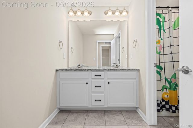 43235 Heron Drive, Novi, MI 48375