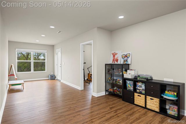 43235 Heron Drive, Novi, MI 48375