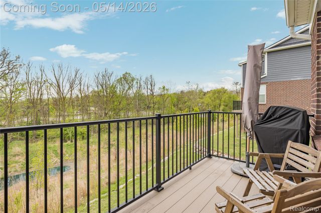 43235 Heron Drive, Novi, MI 48375