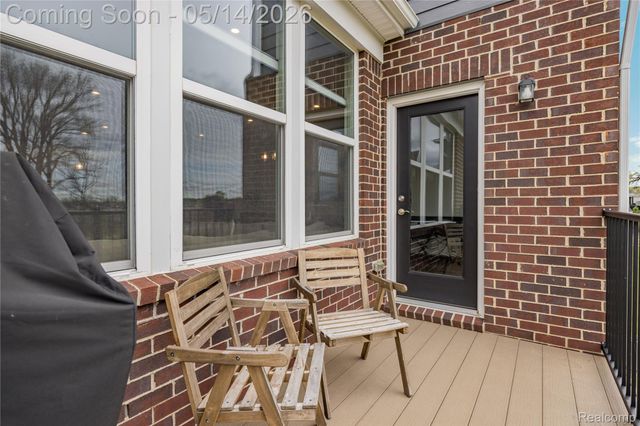 43235 Heron Drive, Novi, MI 48375