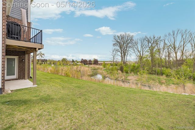 43235 Heron Drive, Novi, MI 48375