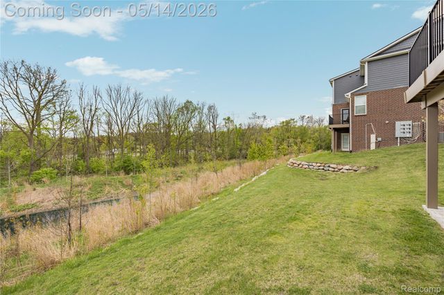 43235 Heron Drive, Novi, MI 48375