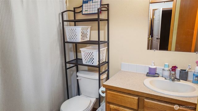 925 S 11th Avenue, Othello, WA 99344